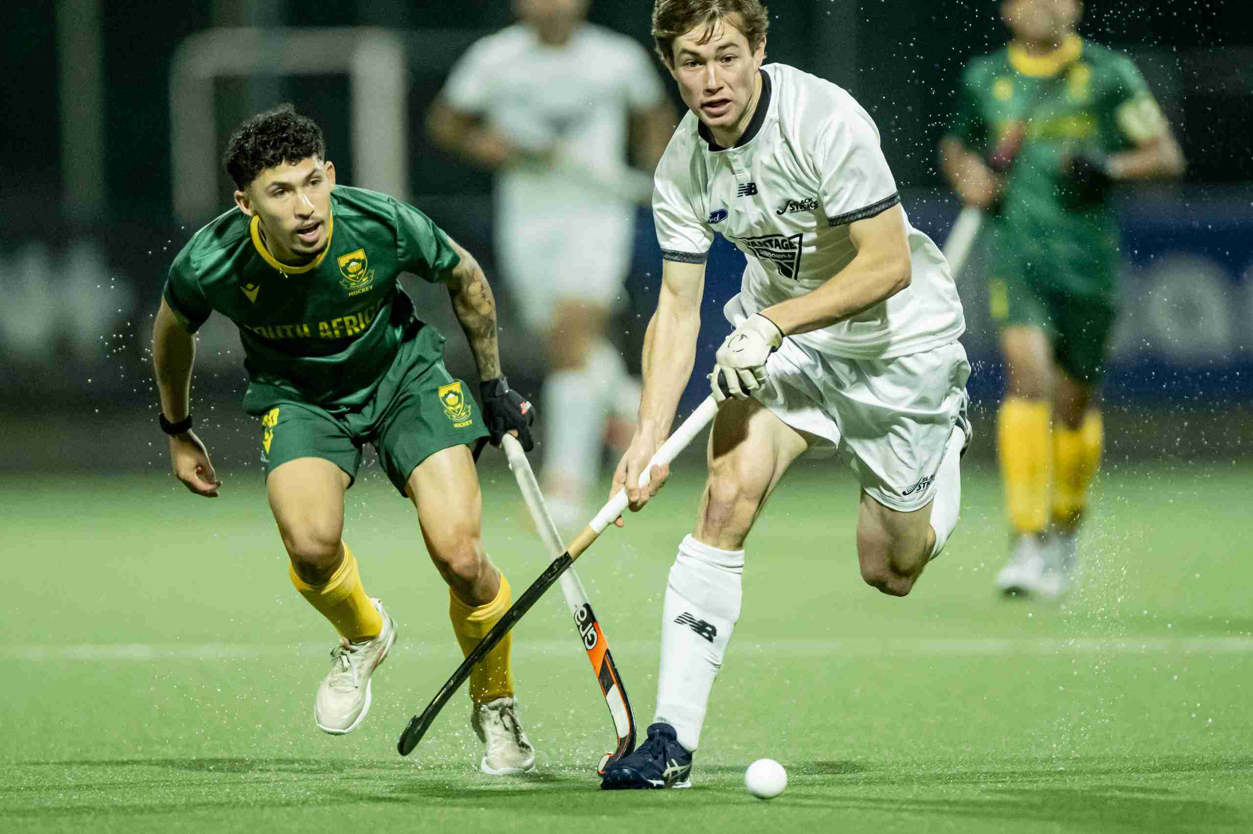 SA hold nerve to reach a second Nations Cup final